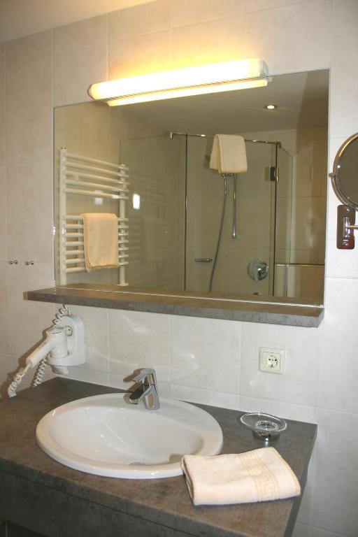 Hotel Hochland ロイタシュ 部屋 写真